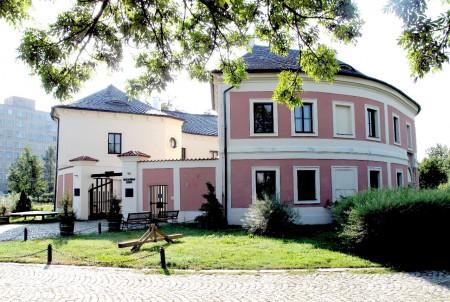 chodovska-vodni-tvrz-jizni-mesto